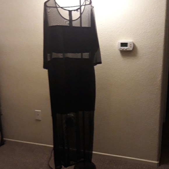 Formal long evening dress - Picture 3 of 3